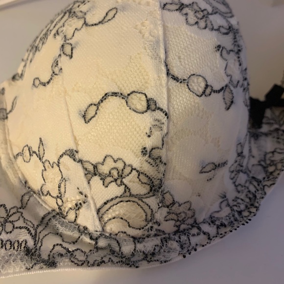 Never worn - Picture 3 of 7